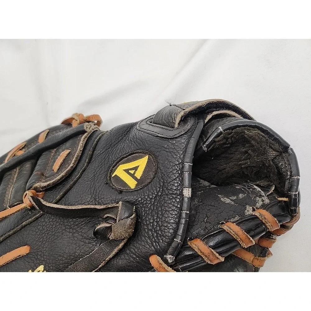 Akadema AHC94 Prodigy Series‎ 11.5
